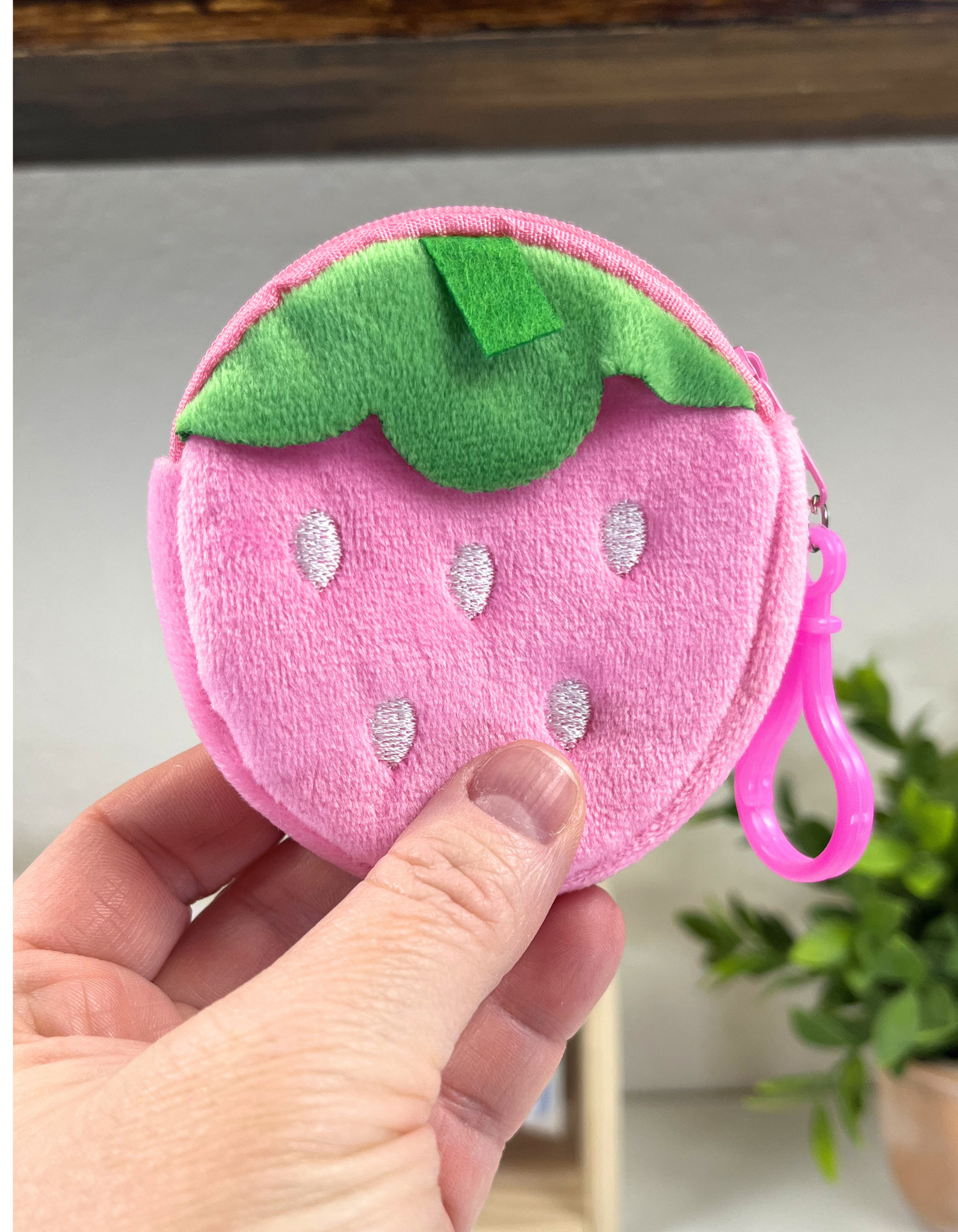 Coin Purse: Pink Strawberry