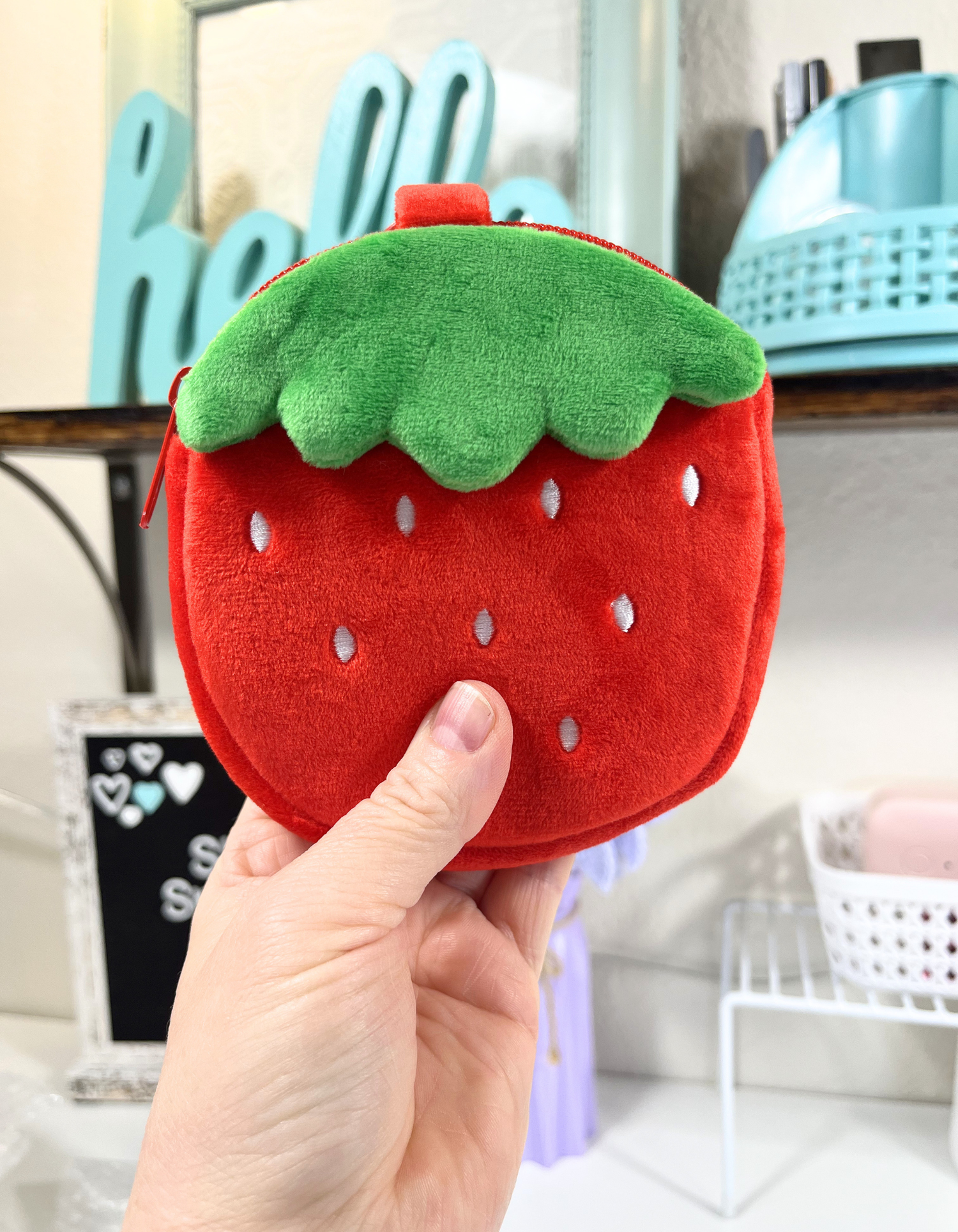 Coin Purse: Large Strawberry