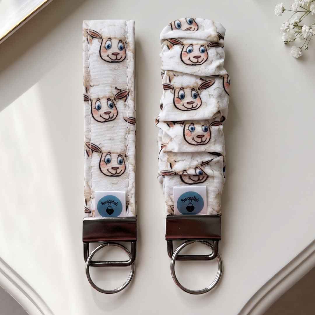 Wristlet-Sheep