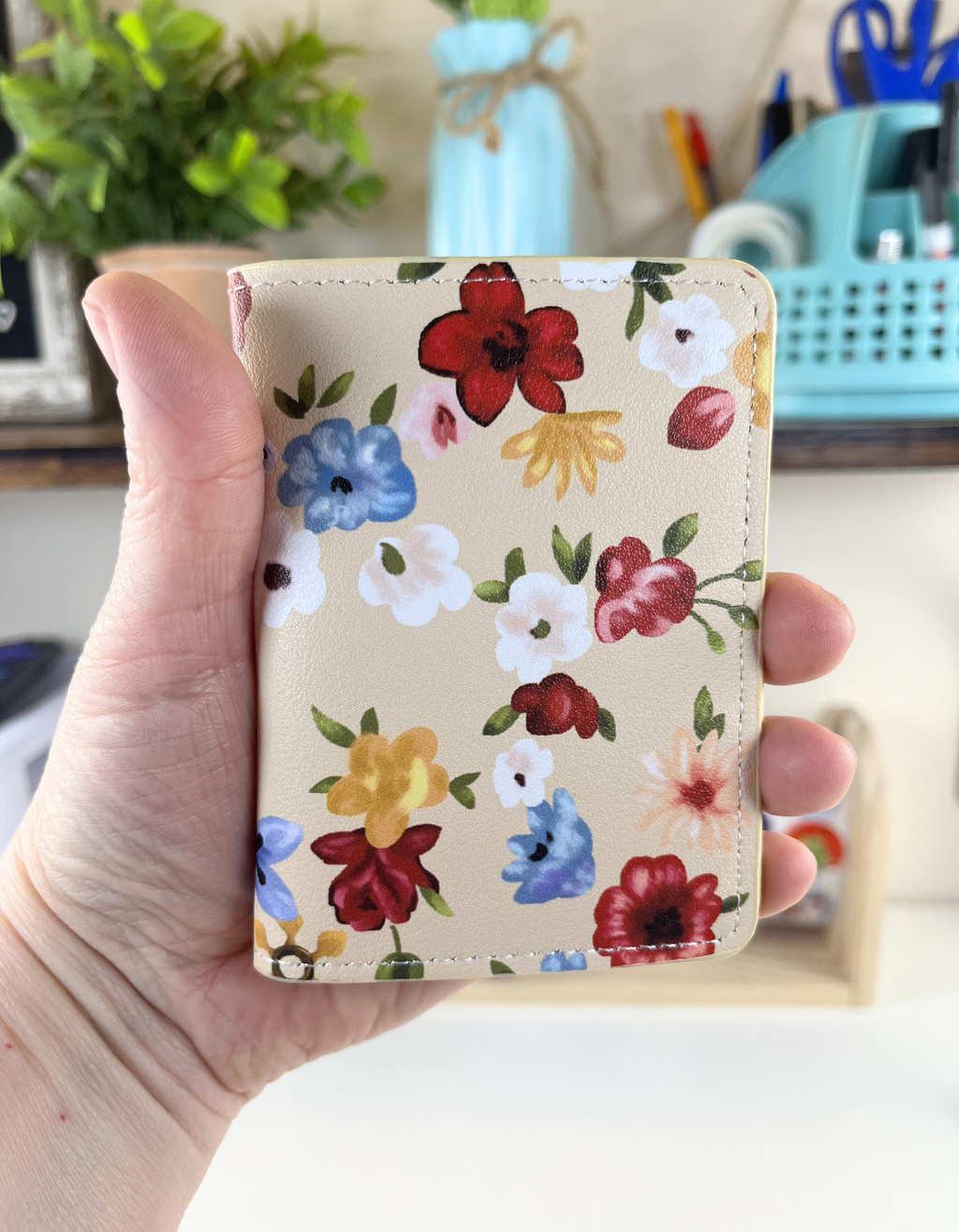 Cardholder: The Minimalist-Flowers