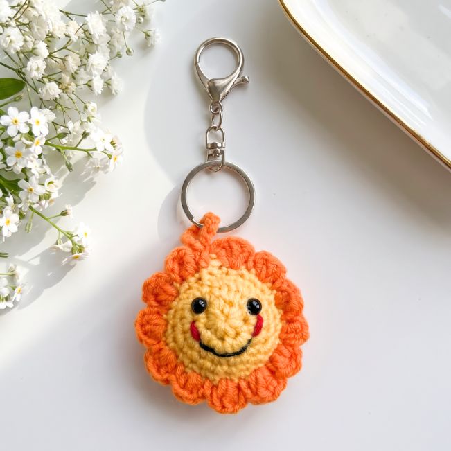 Charm: Knit Sunflower