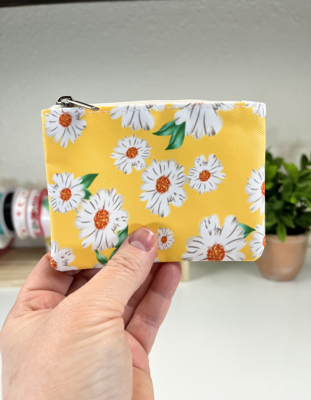 Beauty: Mini Floral Make-up Pouch