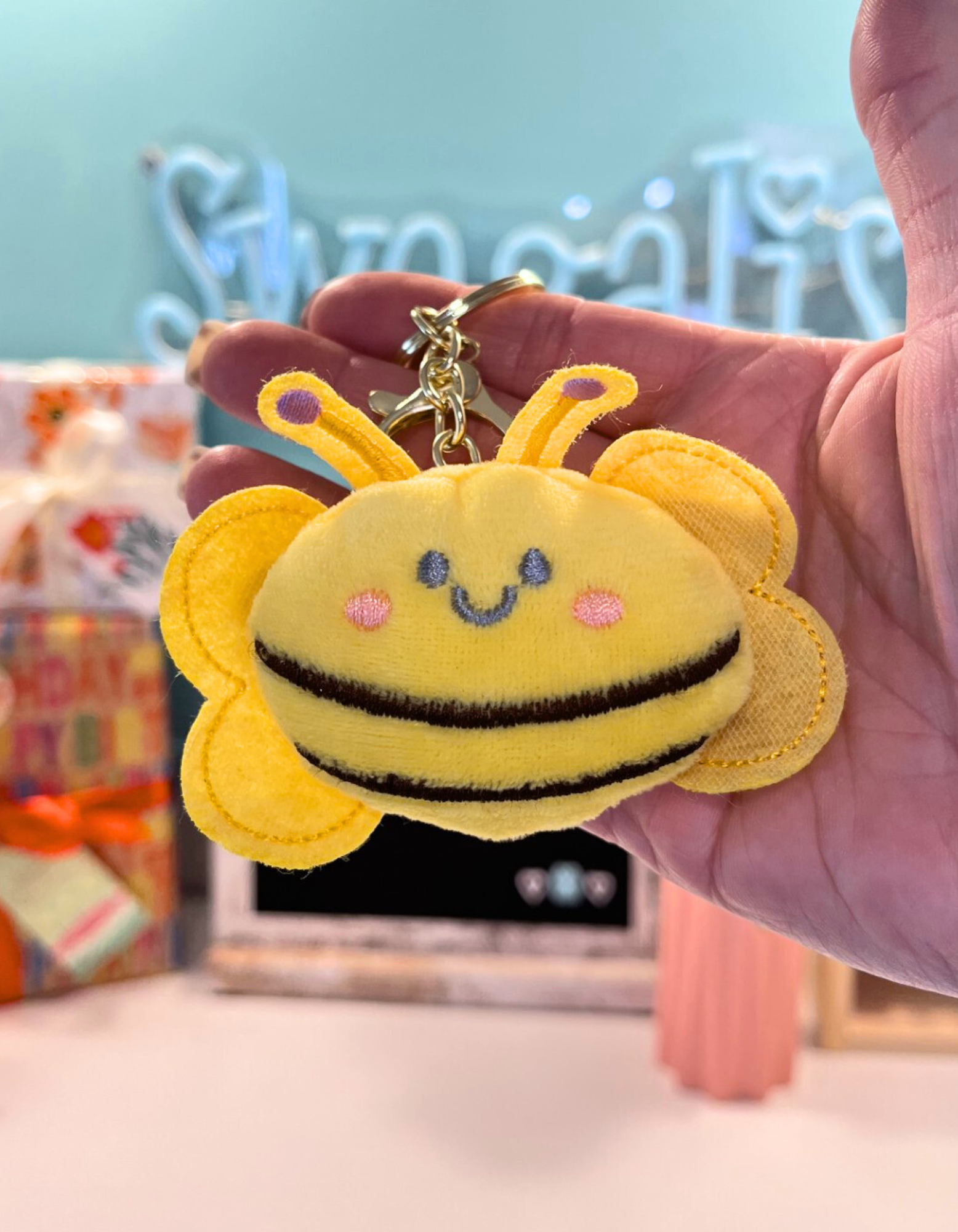 Keychain Plush: Bee