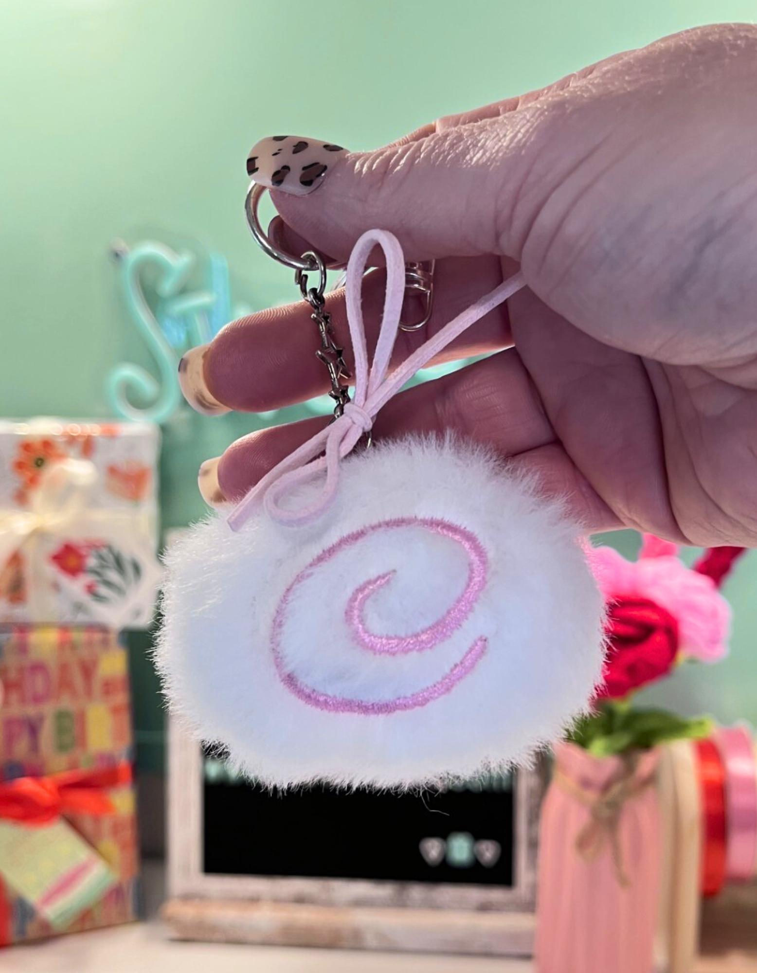 Keychain Plush: Sweet Roll
